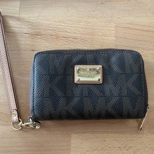 Michael Kors Brown MK Wrislet